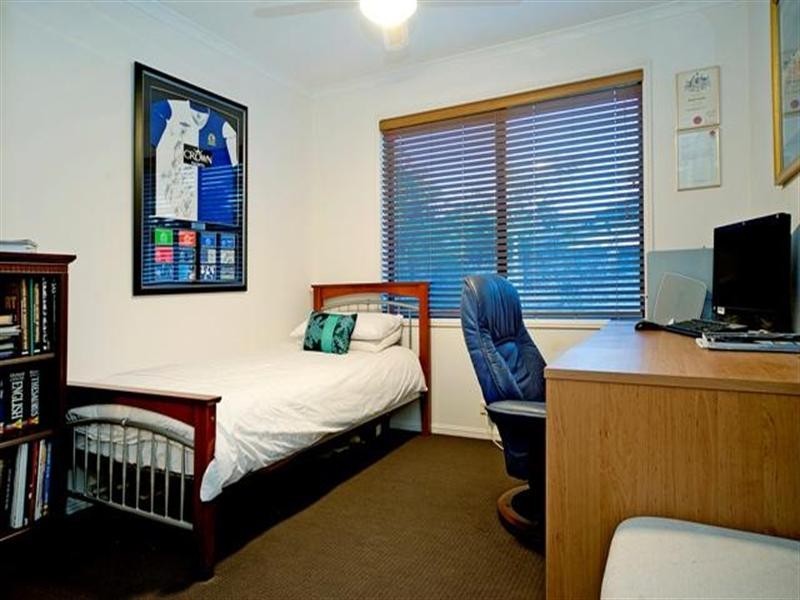 6 John Dalley Drive, Helensvale QLD 4212