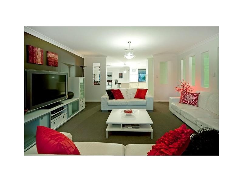 22 Eastern Court, Helensvale QLD 4212