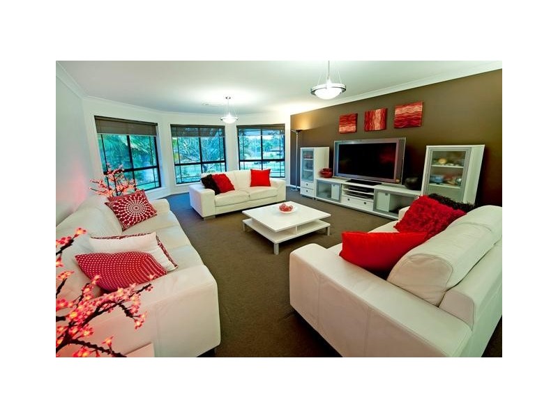 22 Eastern Court, Helensvale QLD 4212