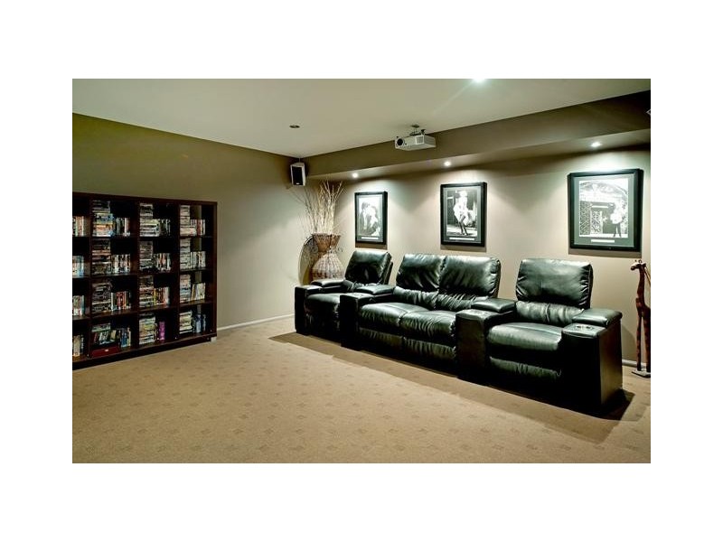 22 Eastern Court, Helensvale QLD 4212