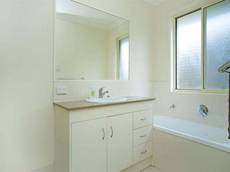 9 Jasmine Circuit, Ormeau QLD 4208
