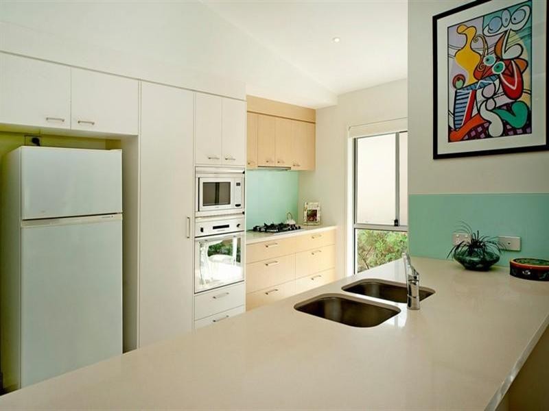 42/1 Halcyon Waters, Hope Island QLD 4212
