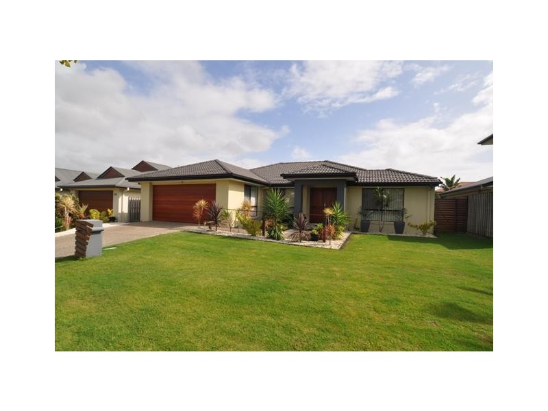6 Leander Circuit, Oxenford QLD 4210