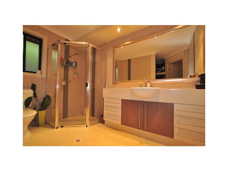 6 Leander Circuit, Oxenford QLD 4210