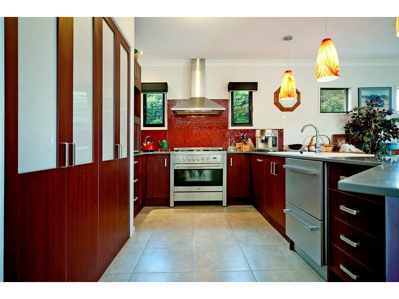 6 Essen Place, Oxenford QLD 4210