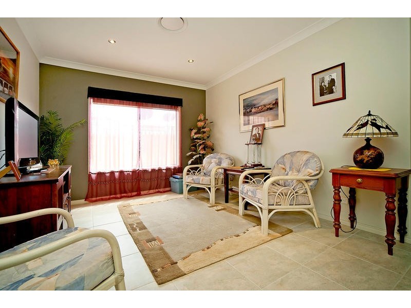 6 Essen Place, Oxenford QLD 4210