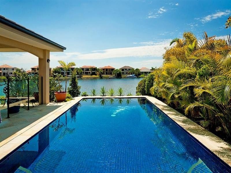 7 Sabrina Avenue, Helensvale QLD 4212