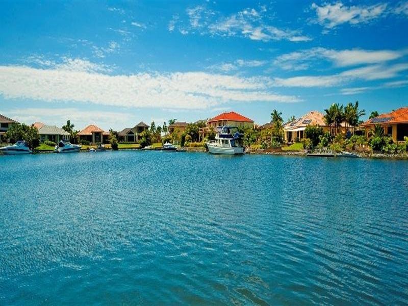 7 Sabrina Avenue, Helensvale QLD 4212