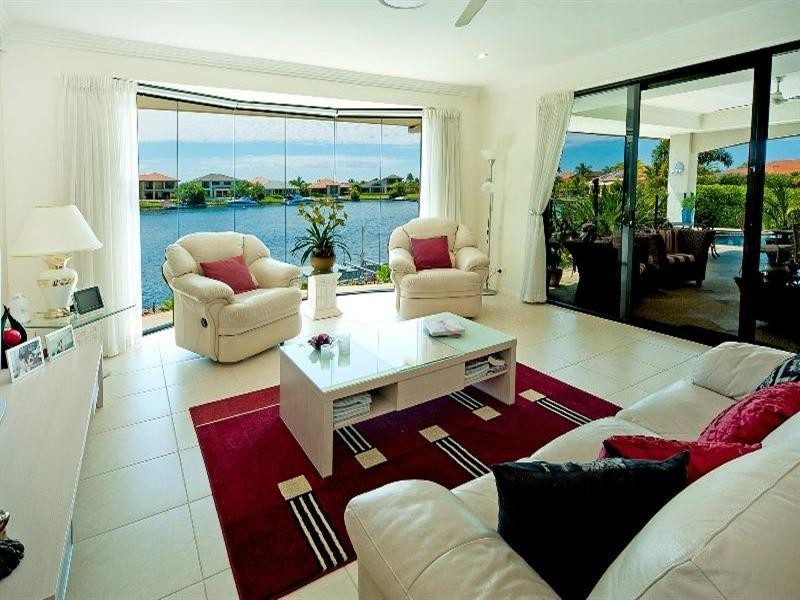 7 Sabrina Avenue, Helensvale QLD 4212