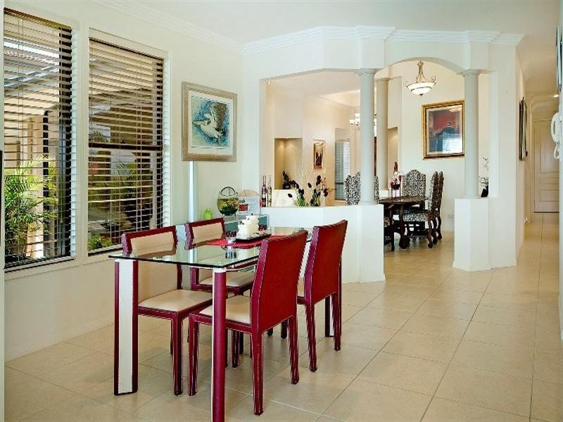 7 Sabrina Avenue, Helensvale QLD 4212