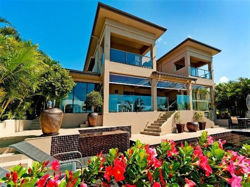 2210 Taromeo Court, Hope Island QLD 4212