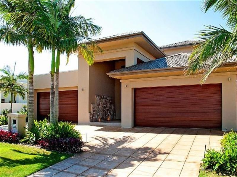 2210 Taromeo Court, Hope Island QLD 4212