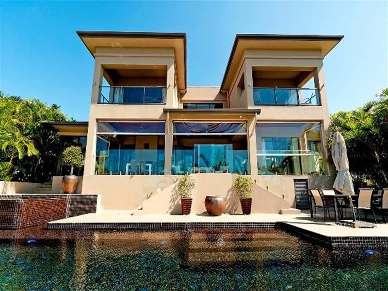 2210 Taromeo Court, Hope Island QLD 4212