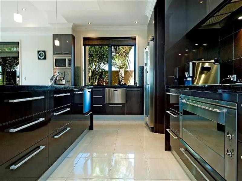 2210 Taromeo Court, Hope Island QLD 4212