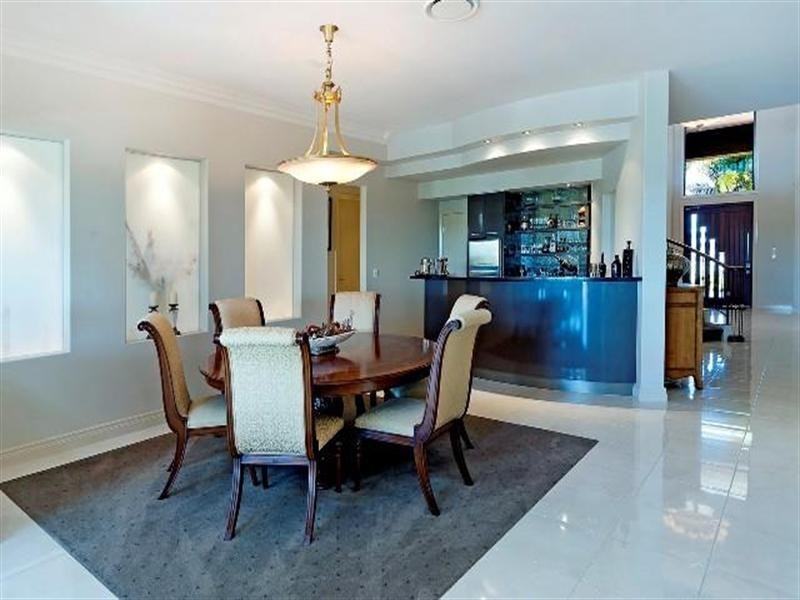 2210 Taromeo Court, Hope Island QLD 4212