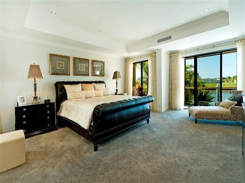 2210 Taromeo Court, Hope Island QLD 4212