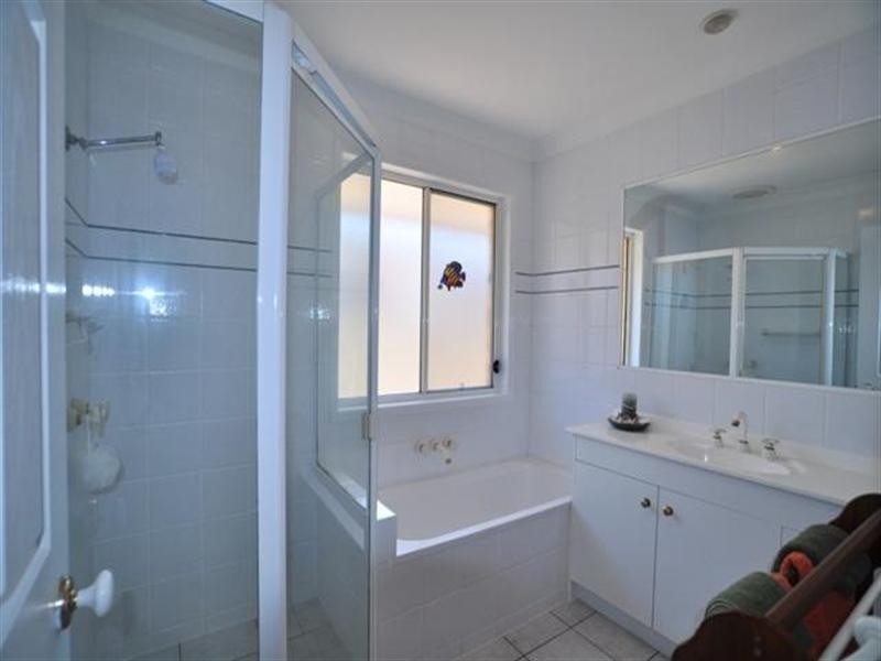 167 Monterey Keys Drive, Helensvale QLD 4212