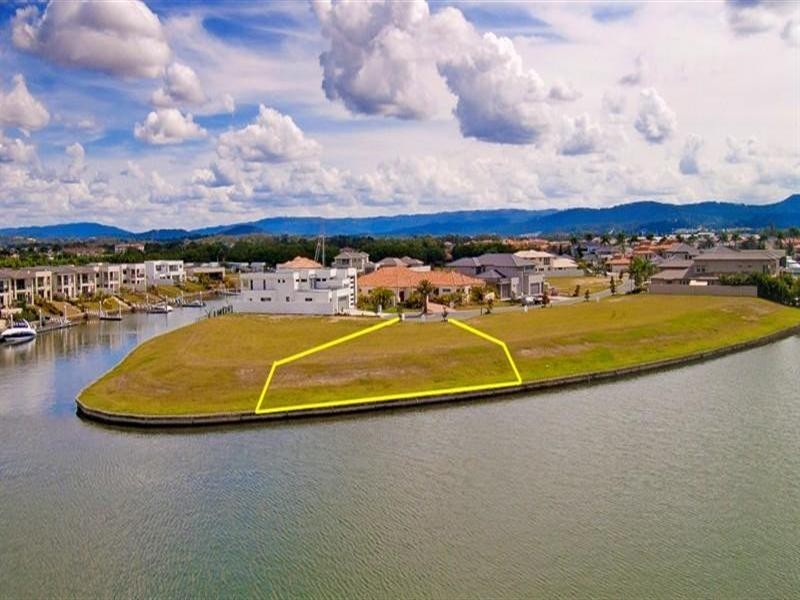 2215 Taromeo Court, Hope Island QLD 4212