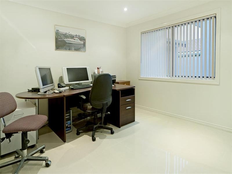 42 Oxley Drive, Paradise Point QLD 4216