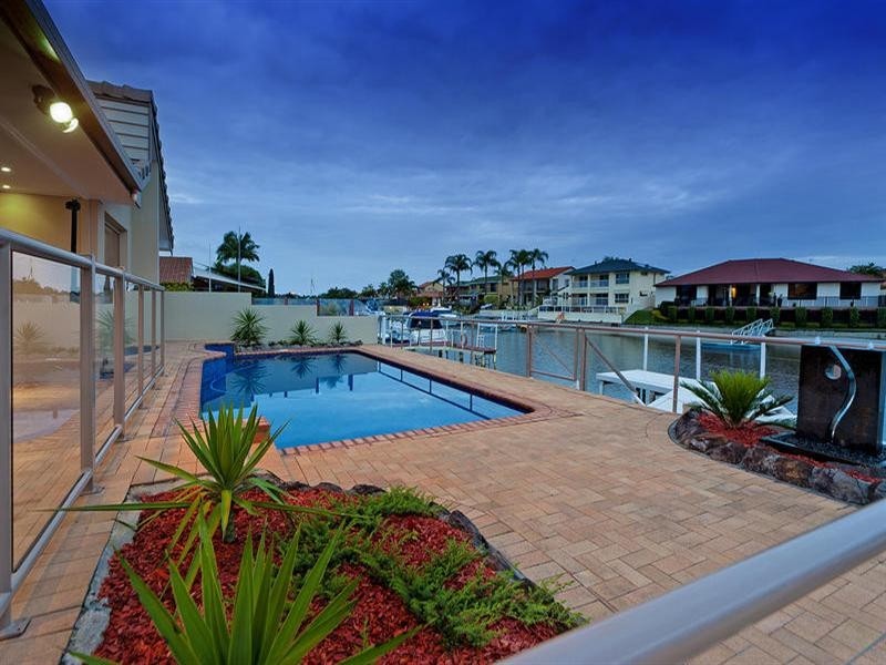 42 Oxley Drive, Paradise Point QLD 4216