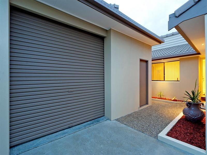 42 Oxley Drive, Paradise Point QLD 4216