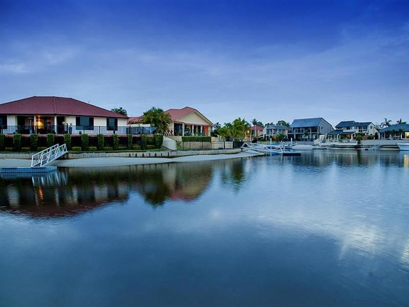 42 Oxley Drive, Paradise Point QLD 4216