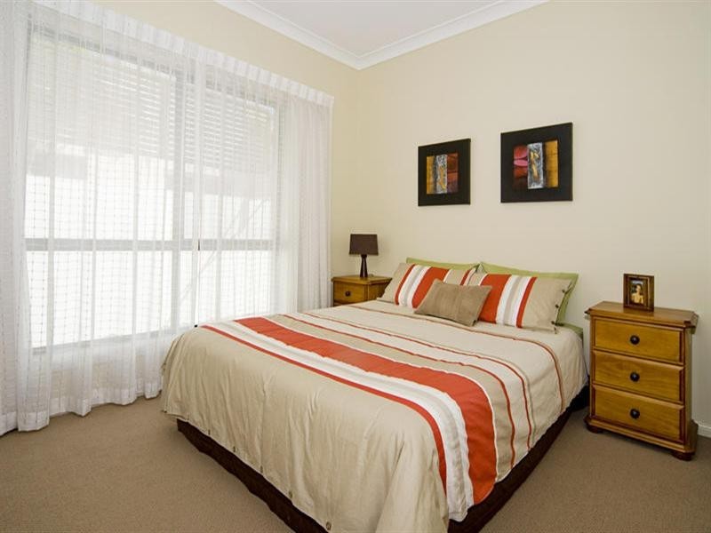 55 Tranquility Circuit, Oyster Cove, Hope Island QLD 4212