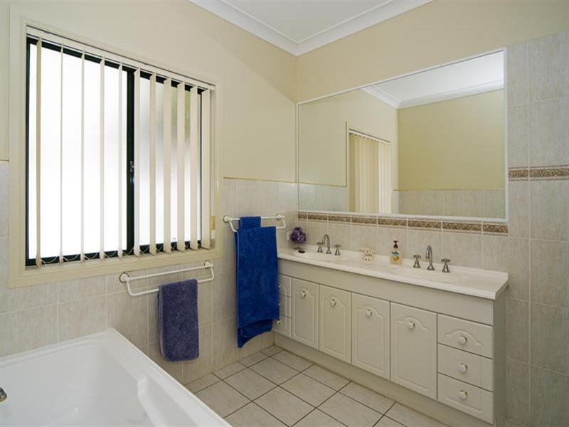 55 Tranquility Circuit, Oyster Cove, Hope Island QLD 4212