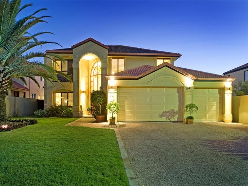 16 Windchimes Way, Oyster Cove, Hope Island QLD 4212