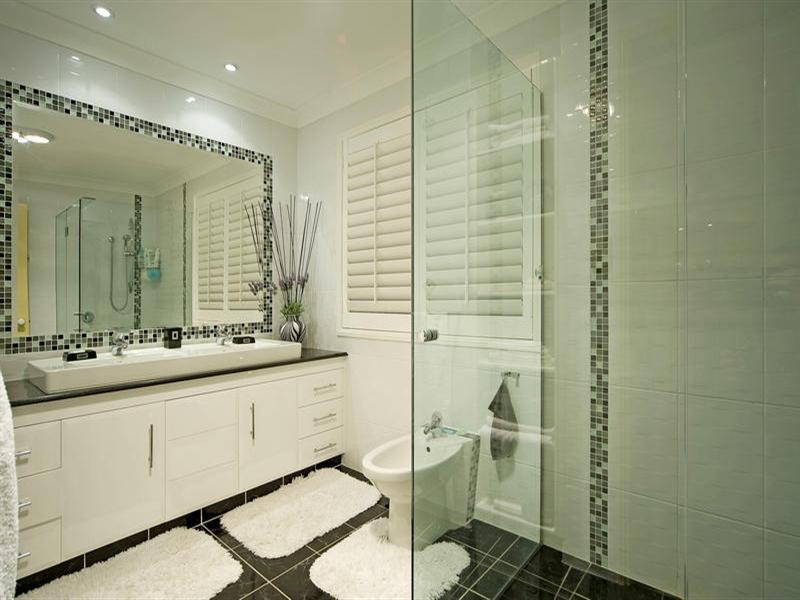 16 Windchimes Way, Oyster Cove, Hope Island QLD 4212