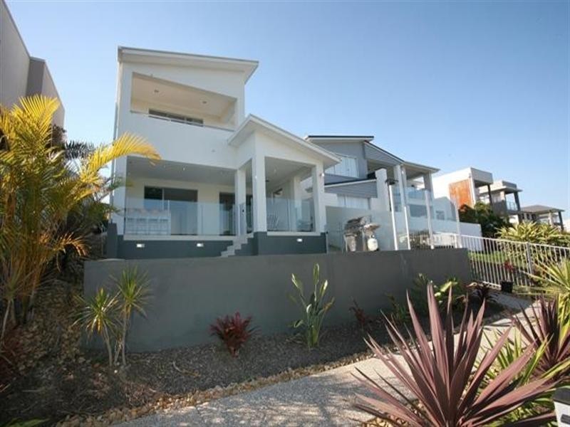 34 Quayside Drive, Helensvale QLD 4212
