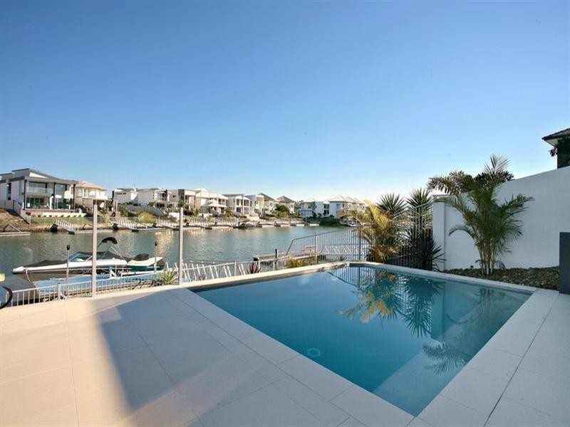 34 Quayside Drive, Helensvale QLD 4212