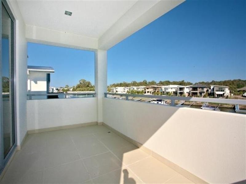34 Quayside Drive, Helensvale QLD 4212
