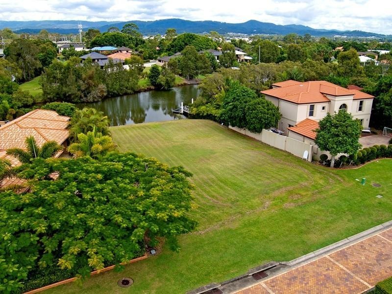 3149 Riverleigh Drive, Hope Island QLD 4212