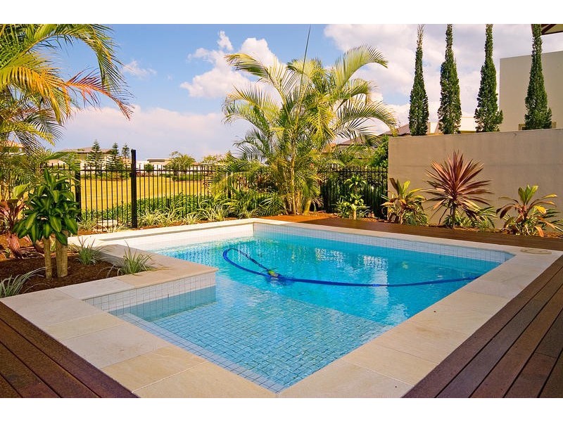 2524 Gracemere Circuit North, Hope Island QLD 4212