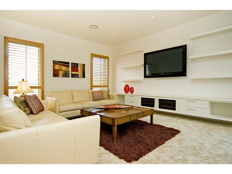 2524 Gracemere Circuit North, Hope Island QLD 4212