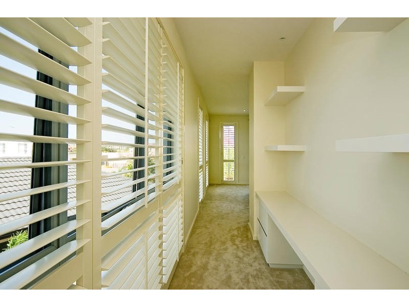 2524 Gracemere Circuit North, Hope Island QLD 4212