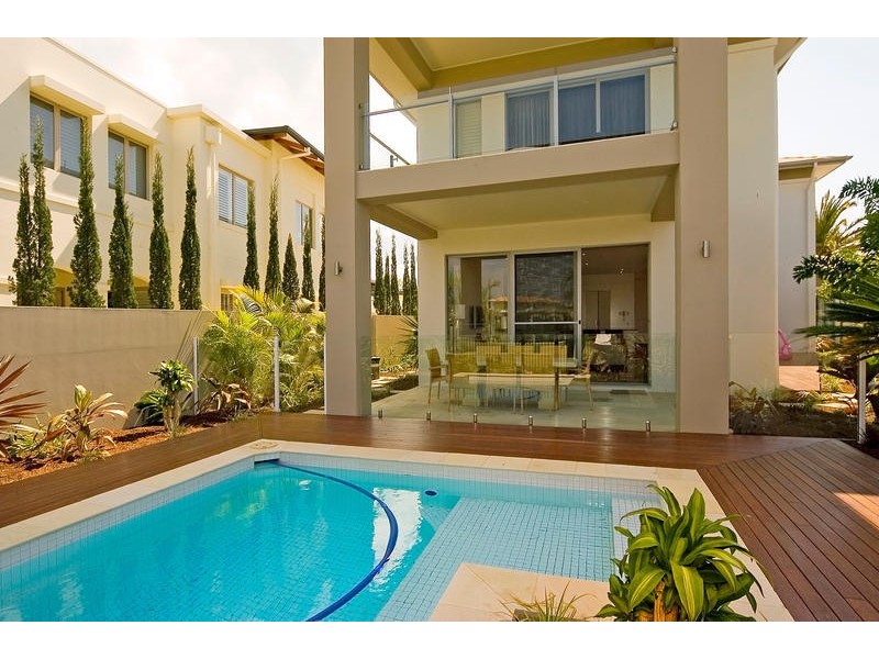 2524 Gracemere Circuit North, Hope Island QLD 4212