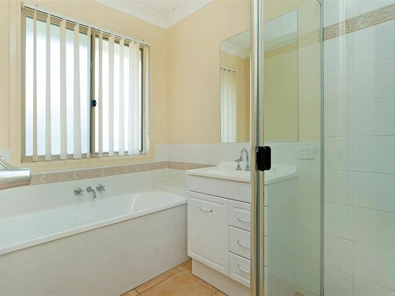 18 Glentree Avenue, Upper Coomera QLD 4209