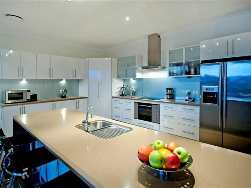 30 Parkview Place, Hope Island QLD 4212