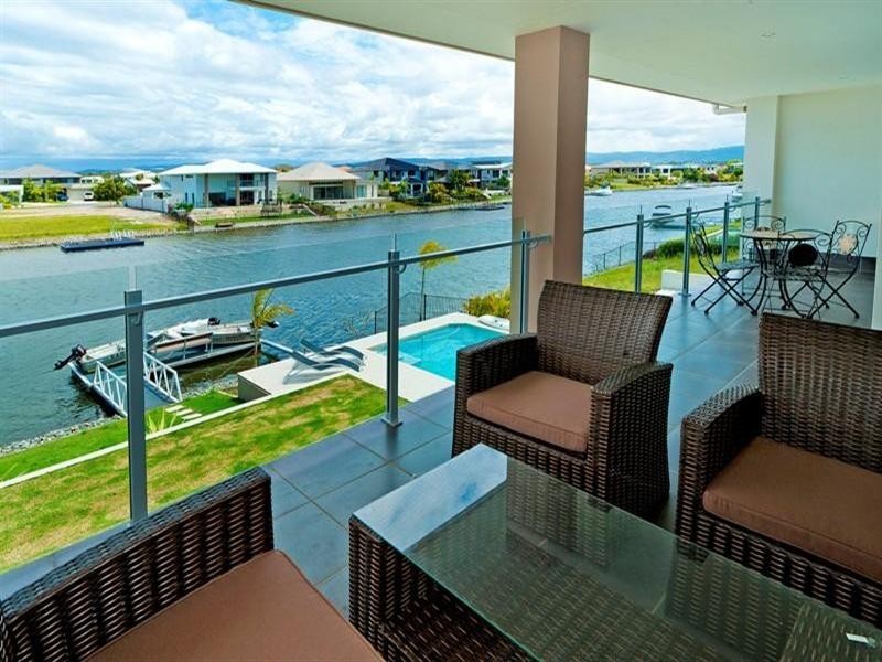 30 Parkview Place, Hope Island QLD 4212