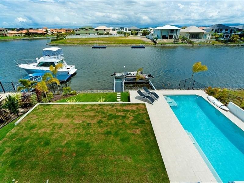 30 Parkview Place, Hope Island QLD 4212
