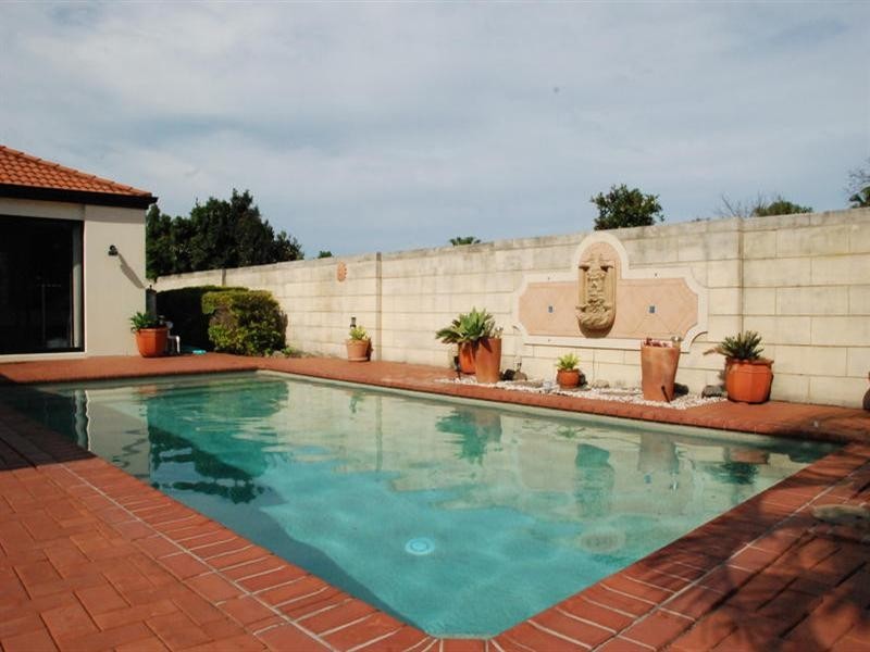 67 Audrey Avenue, Helensvale QLD 4212