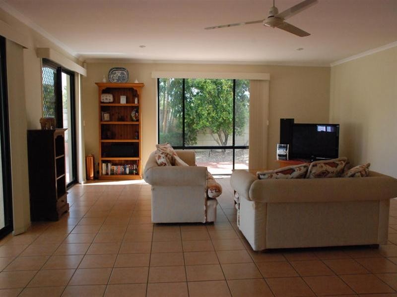 67 Audrey Avenue, Helensvale QLD 4212