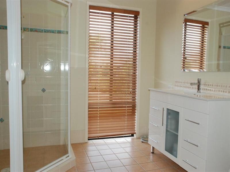 67 Audrey Avenue, Helensvale QLD 4212