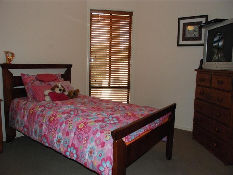 67 Audrey Avenue, Helensvale QLD 4212