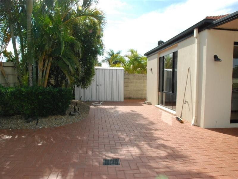 67 Audrey Avenue, Helensvale QLD 4212