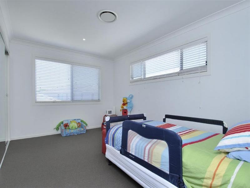 27 Palladium Boulevard, Hope Island QLD 4212