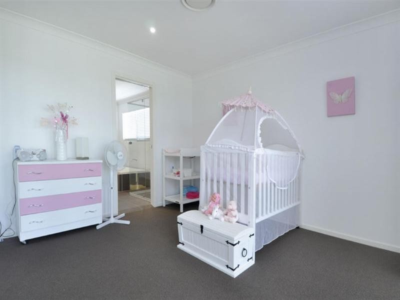 27 Palladium Boulevard, Hope Island QLD 4212