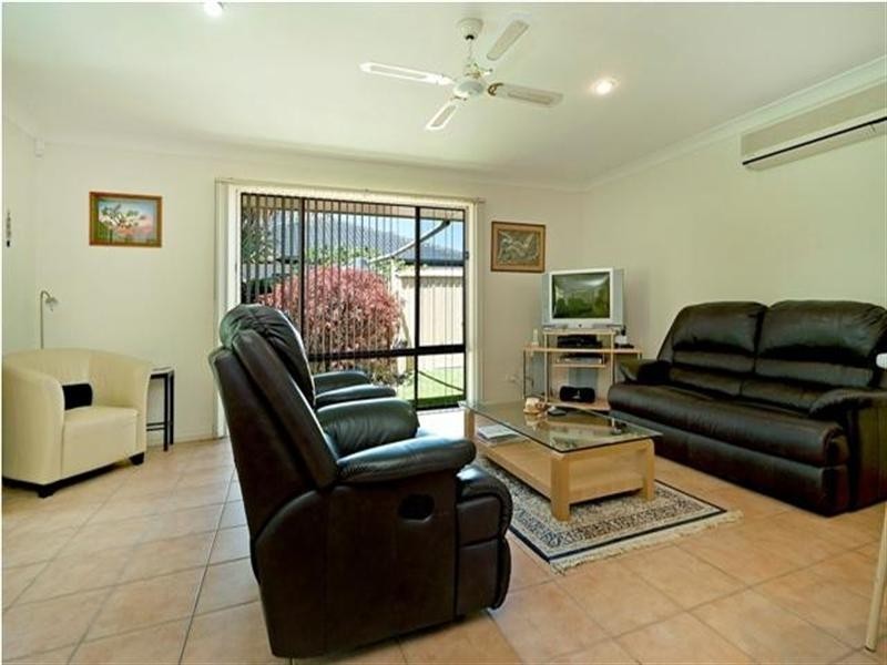 5 Grande Entrance, Helensvale QLD 4212